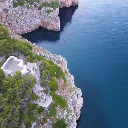Wowhomes Seafront Villas Castro Casa vacanze *