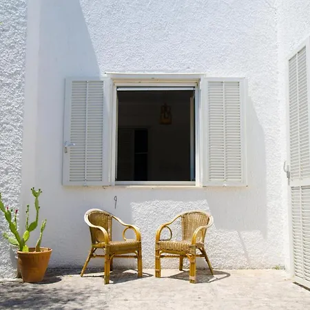 Casa vacanze Wowhomes Seafront Villas Castro